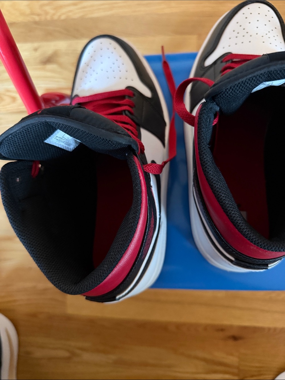 Jordan Men's High-Top Sneakers Black White & Red Size 9.5 - Picture 5 of 9